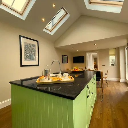 Wordsworth House Hot Tub Hire Available Keswick (Cumbria)