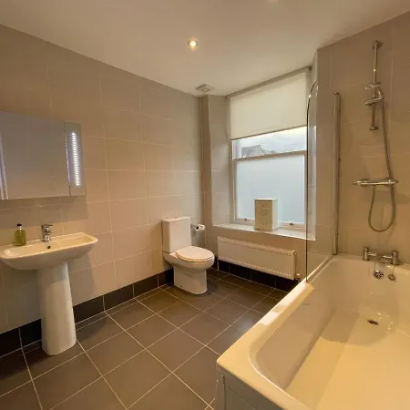 Wordsworth House Hot Tub Hire Available Holiday home