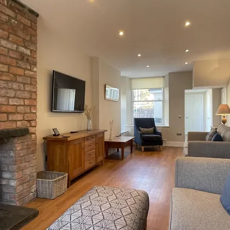 Wordsworth House Hot Tub Hire Available Holiday home *