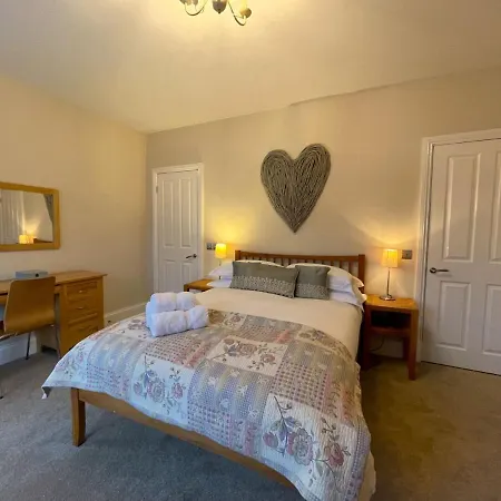 Holiday home Wordsworth House Hot Tub Hire Available *